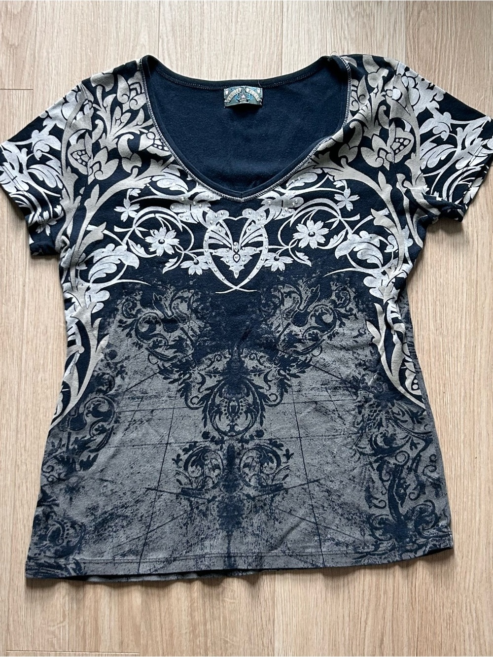 Women's Black and Gray Decorative V-Neck Top